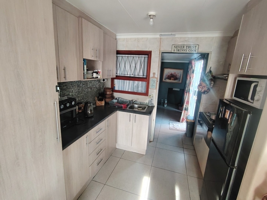 2 Bedroom Property for Sale in Sherwood Eastern Cape